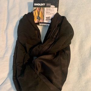 *NWT* Sholdit Infinity Scarf with Hidden Pocket